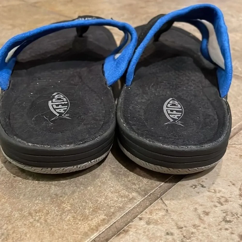 AFTCO Black & Blue Thong Angler Sandals Mens Size 7 Summer Travel Beach